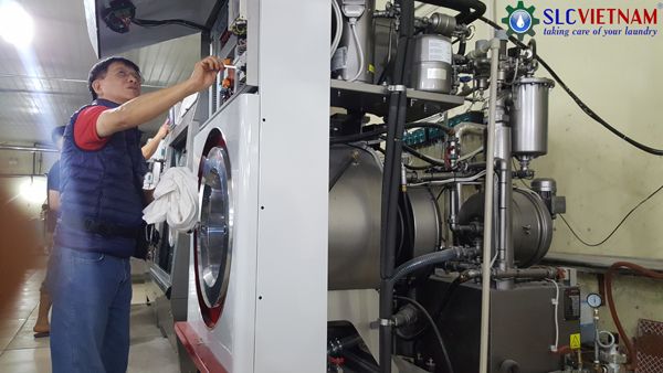 Cung cấp lắp đặt hệ thống máy giặt là công nghiệp Renzacci tại Xưởng giặt Halas, Hà Nội